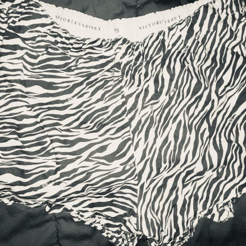 VS Bed Shorts!! Flirty and Adorable On!Limited Edition Line